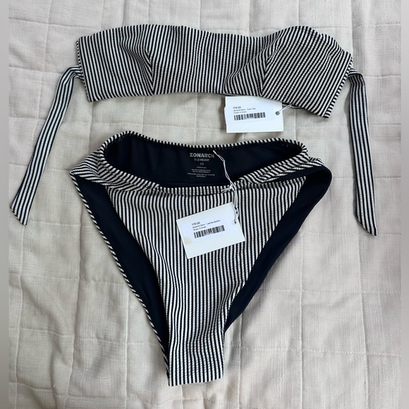 Zonarch ~ set Coco Top and Laetitia Bottom, both XS in Stripe (black and white) - Picture 3 of 9